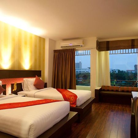 Suvarnabhumi Suite Hotel Bangkok Ngoại thất bức ảnh