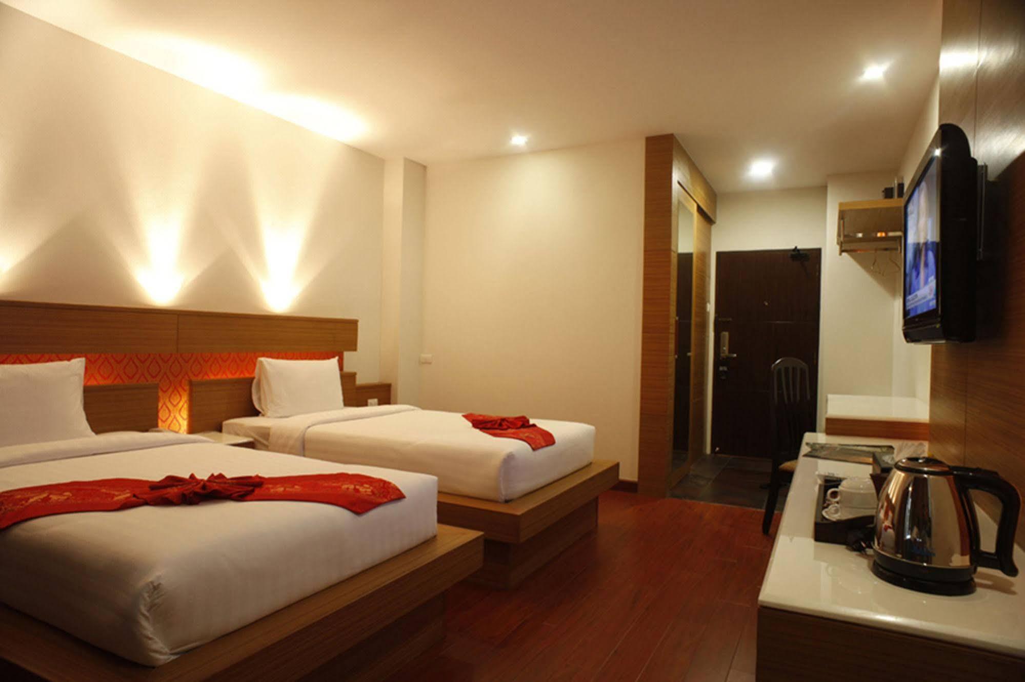 Suvarnabhumi Suite Hotel Bangkok Ngoại thất bức ảnh