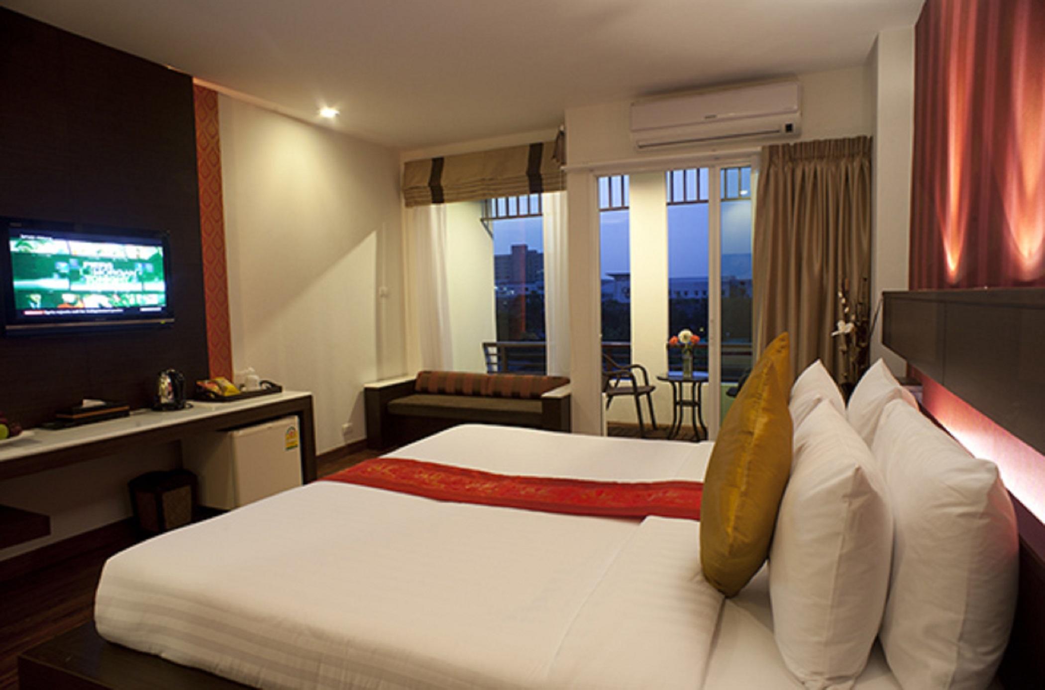 Suvarnabhumi Suite Hotel Bangkok Ngoại thất bức ảnh