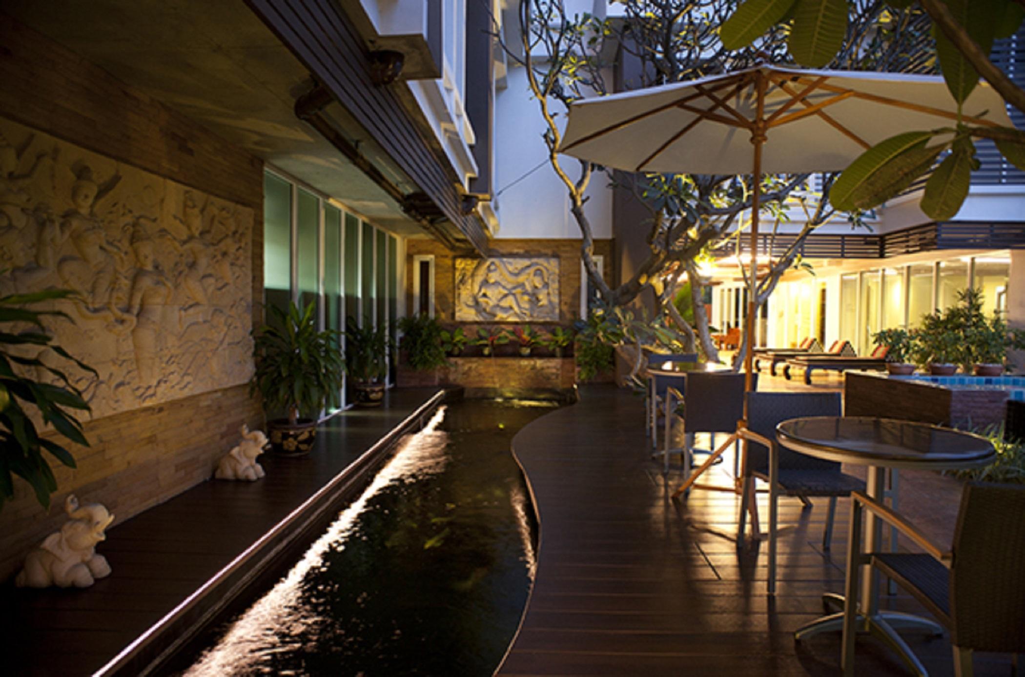 Suvarnabhumi Suite Hotel Bangkok Ngoại thất bức ảnh