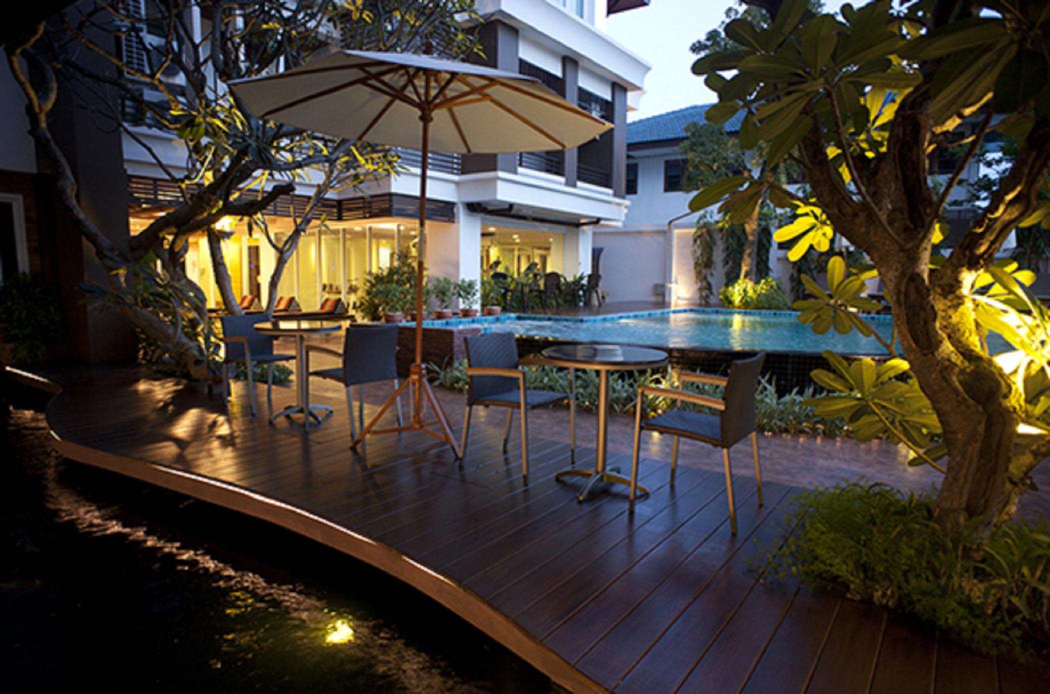 Suvarnabhumi Suite Hotel Bangkok Ngoại thất bức ảnh