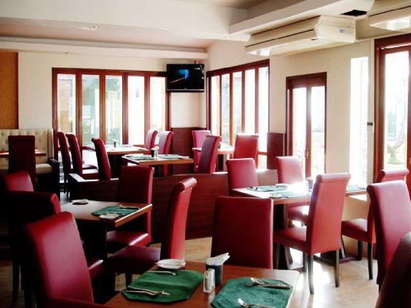 Suvarnabhumi Suite Hotel Bangkok Ngoại thất bức ảnh