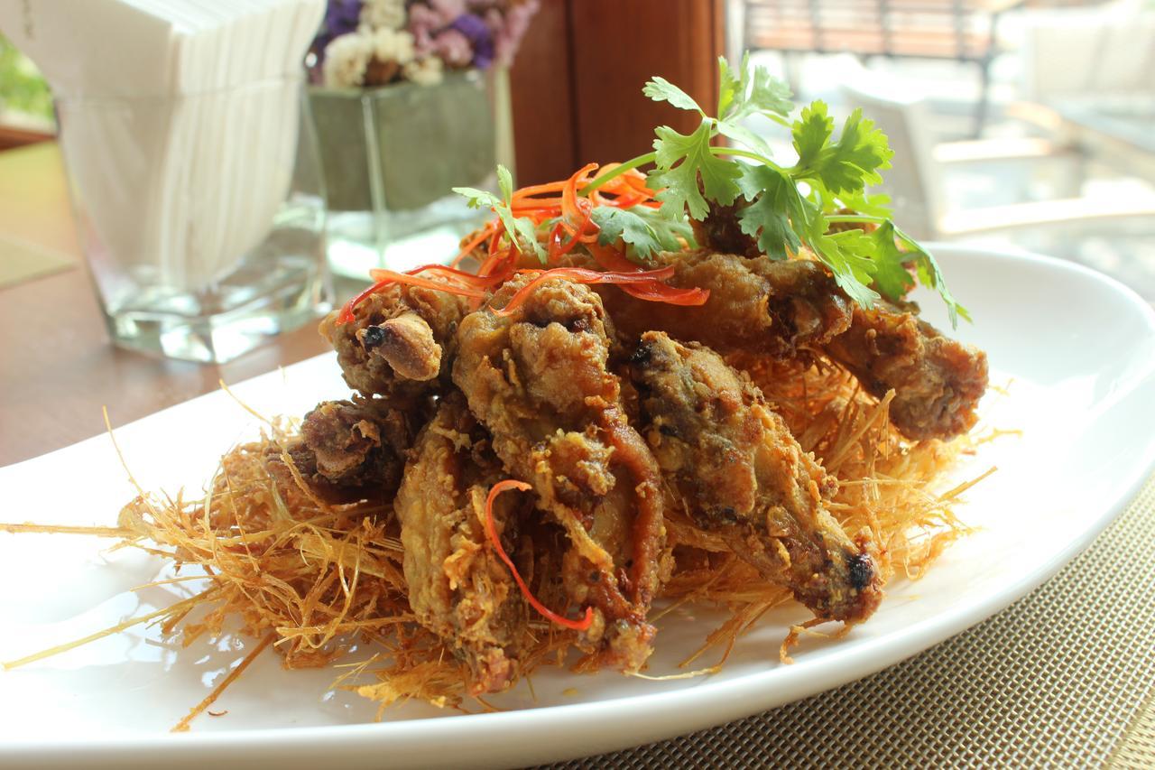Suvarnabhumi Suite Hotel Bangkok Ngoại thất bức ảnh