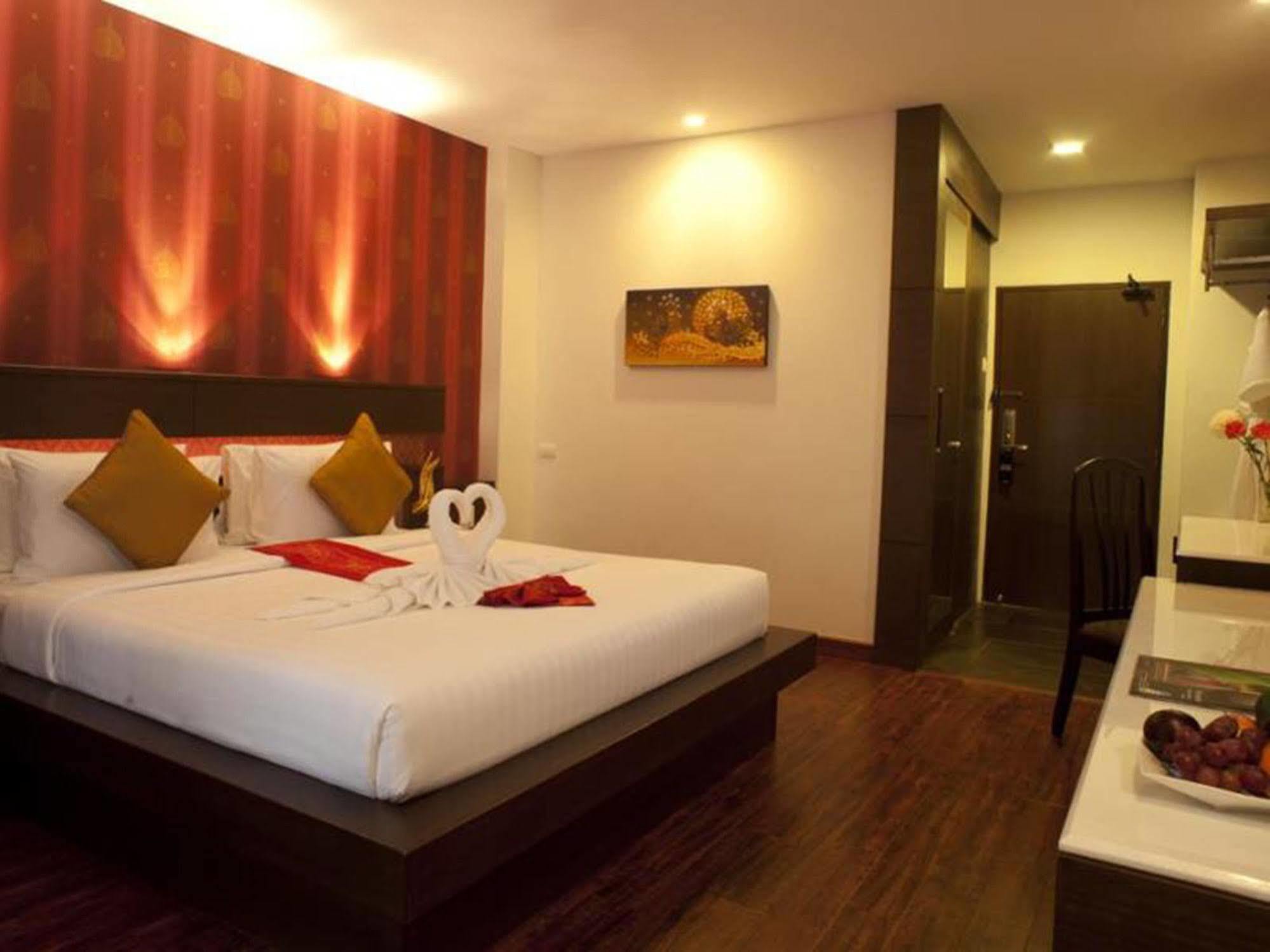 Suvarnabhumi Suite Hotel Bangkok Ngoại thất bức ảnh
