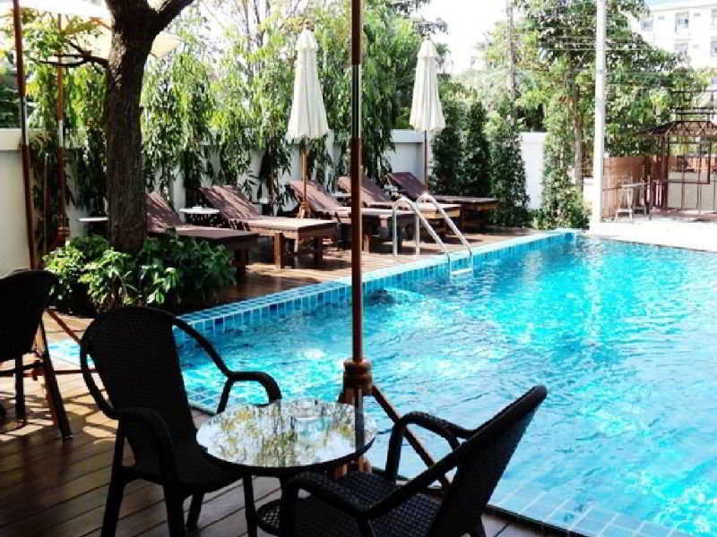 Suvarnabhumi Suite Hotel Bangkok Ngoại thất bức ảnh